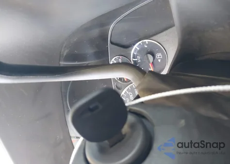 2014 Chevrolet Express 2500 Work Van z USA, uszkodzony, nr VIN 1GCWGFBA2E1210857